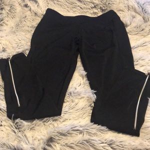VS yoga pants